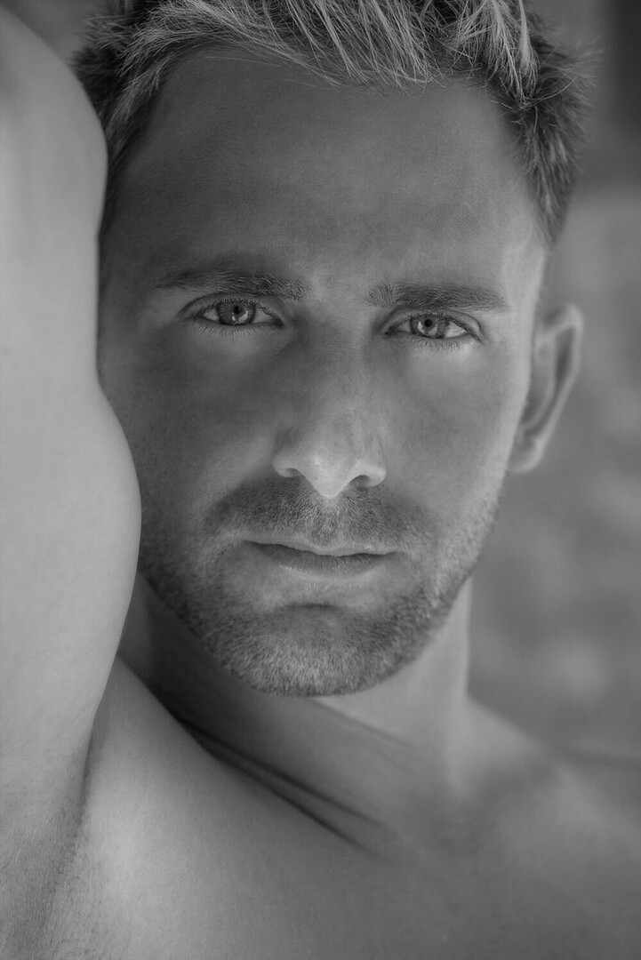 Read more about the article Guy with deep emotions